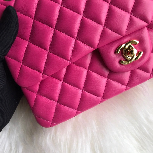 シャネルバッグレプリカ角部分ディテール